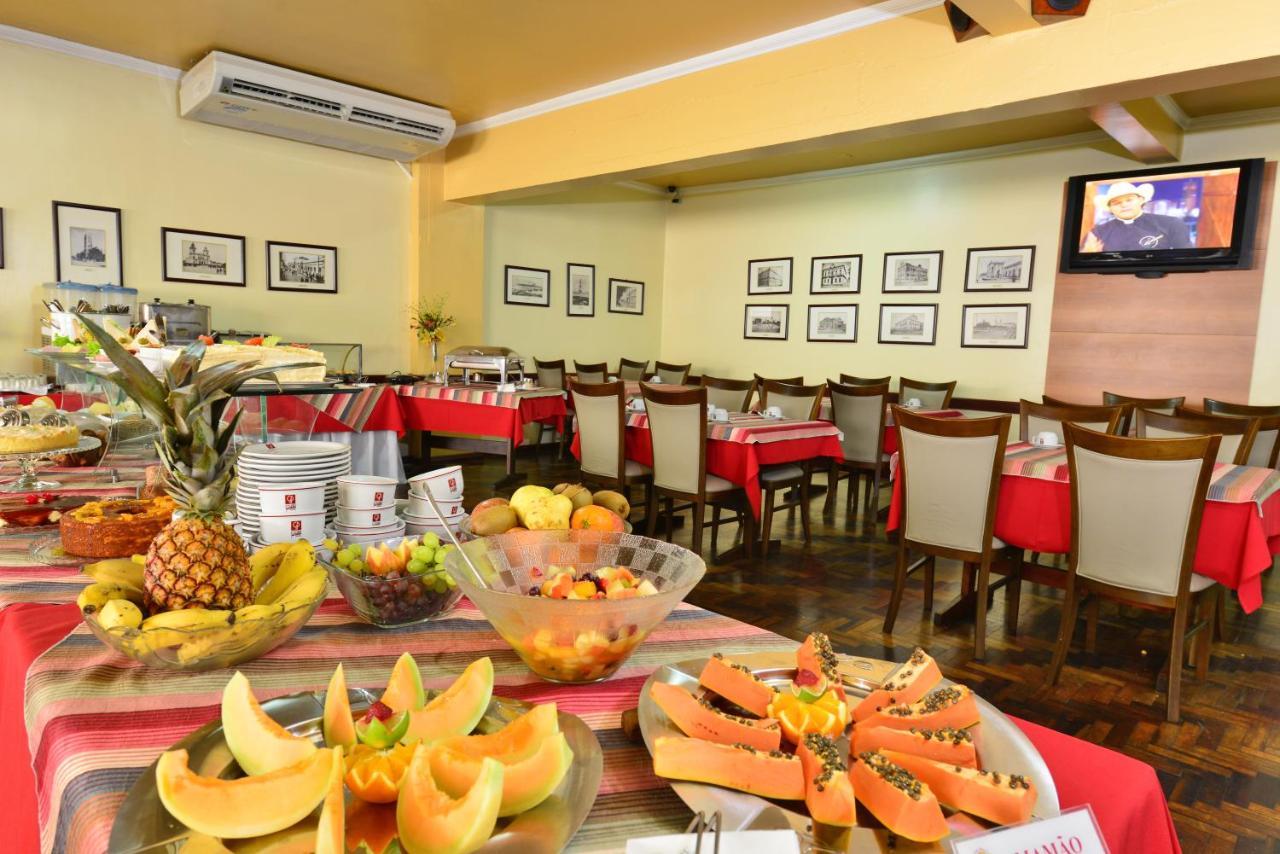 Curi Palace Hotel Pelotas Bagian luar foto